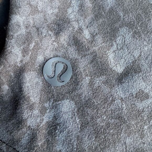 Lululemon All Aligned Mock Neck Long Sleeve Shirt
Hideaway Camo Deep Coal Multi - Picture 7 of 8